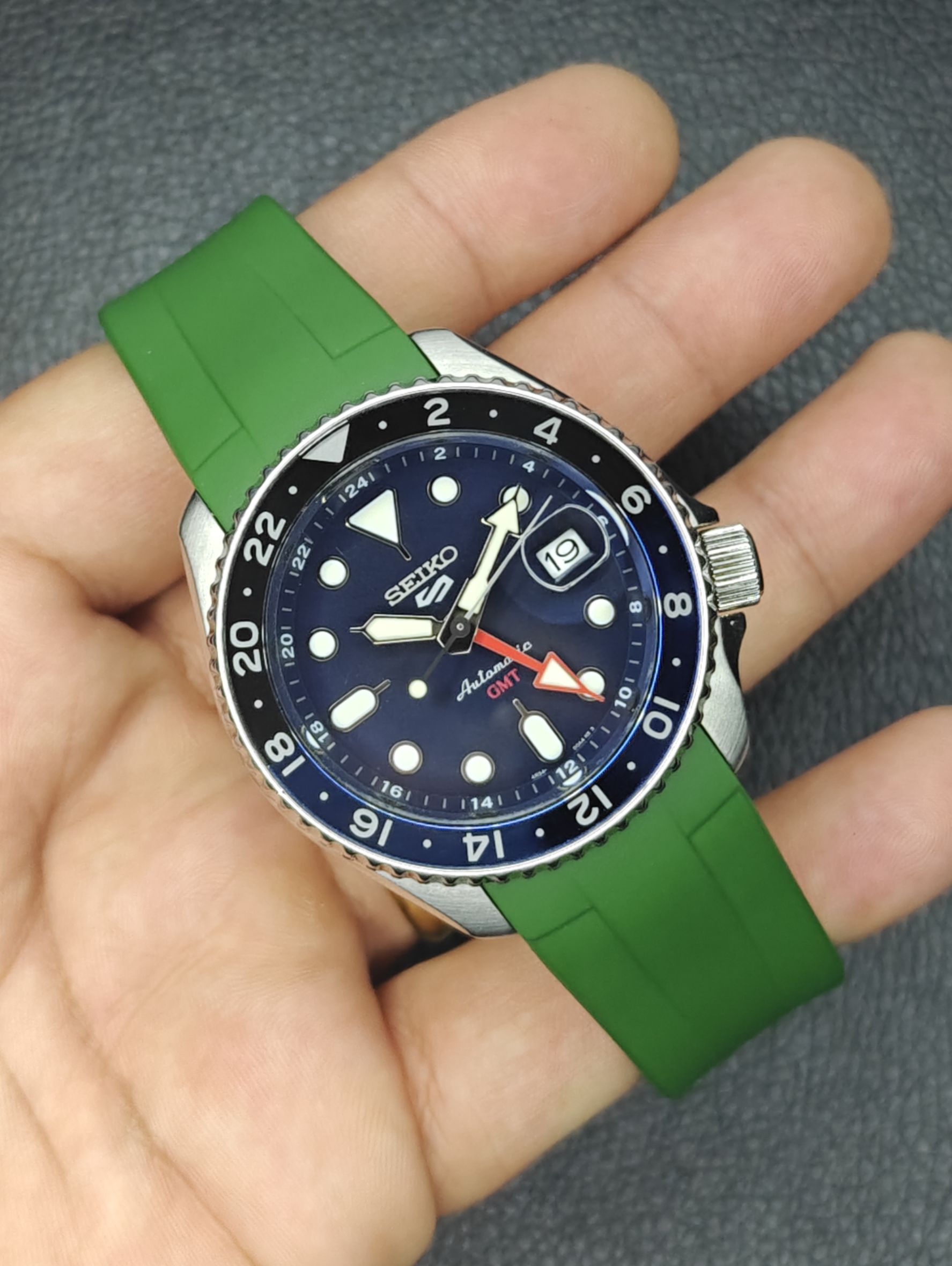Monstraps Green Curved End Rubber Straps for Seiko 5 Sports SKX and Seiko 5 Sport GMT - Image 12