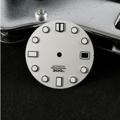 Alternative view of MM300 White Dial