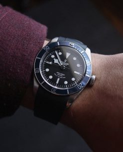 TD01 Black Curved End Rubber Straps for Tudor Black Bay 41MM - Image 8