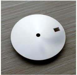 Alternative view of Sunburst Date Dial