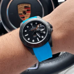 Alternative view of Tempomat Blue Curved End Rubber for Sub41mm