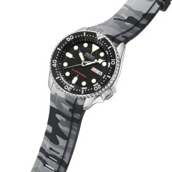 Alternative view of CB10 FKM Navy Camouflage
