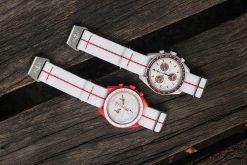 Alternative view of White MN Strap Red Centerline