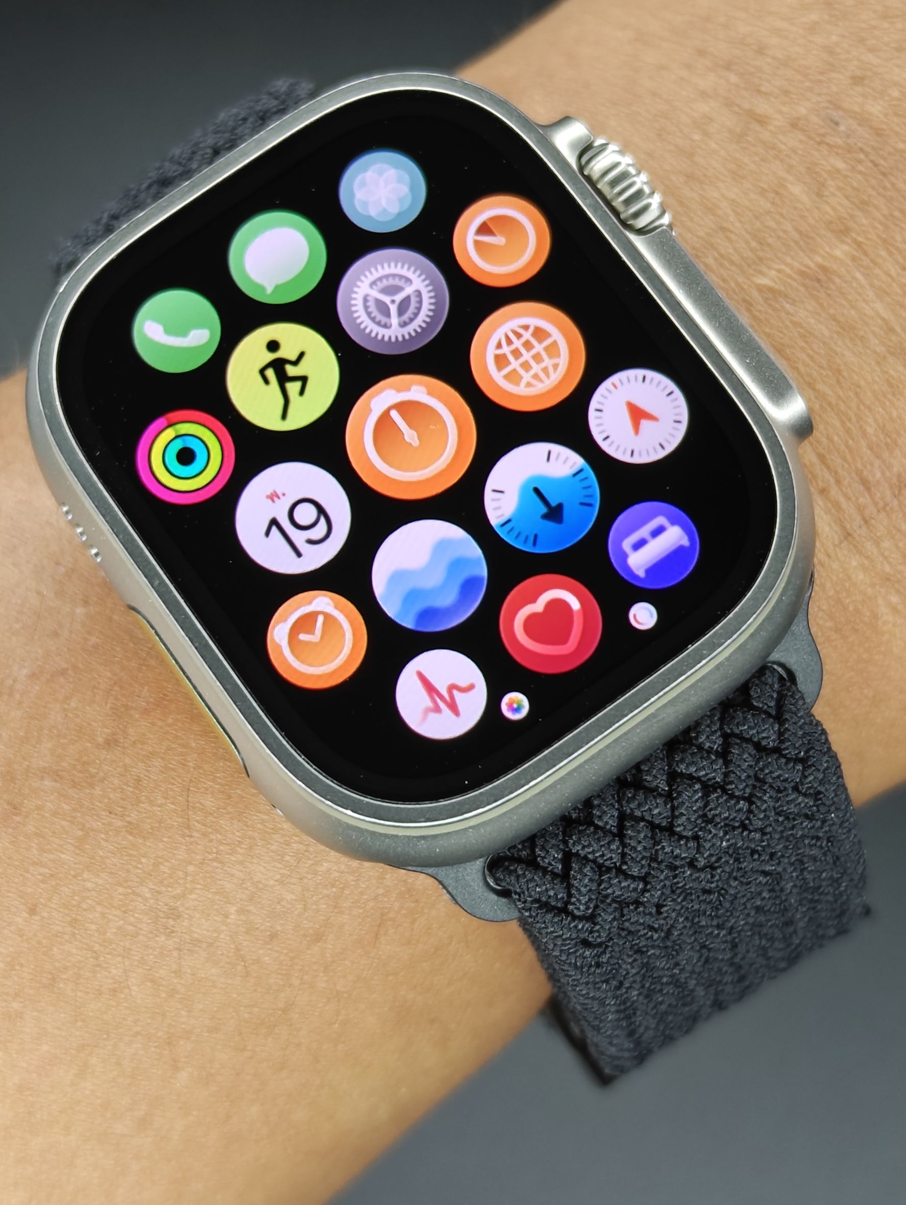 Black Bead Nylon for iWatch - Image 2