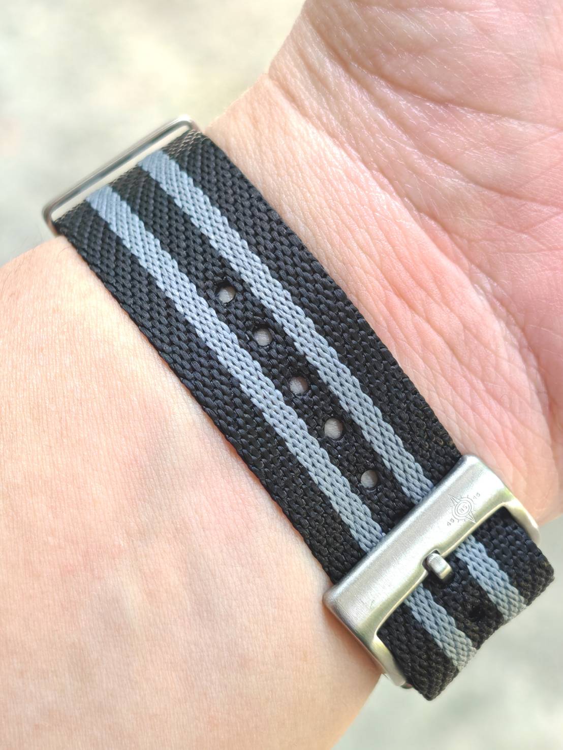 สายนาโต้ Premium Black and Grey Jamebonds Nylon Strap - Image 13