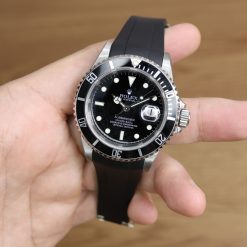 Rubber B Jet Black Curved End Rubber for Submariner 40mm (Non Ceramic) and Ceramic 40mm with Oyster Clasp - Image 8