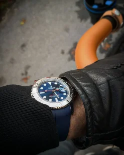 Alternative view of Rubber B Navy Blue Curved End Rubber Strap for Rolex Yachtmaster 40mm