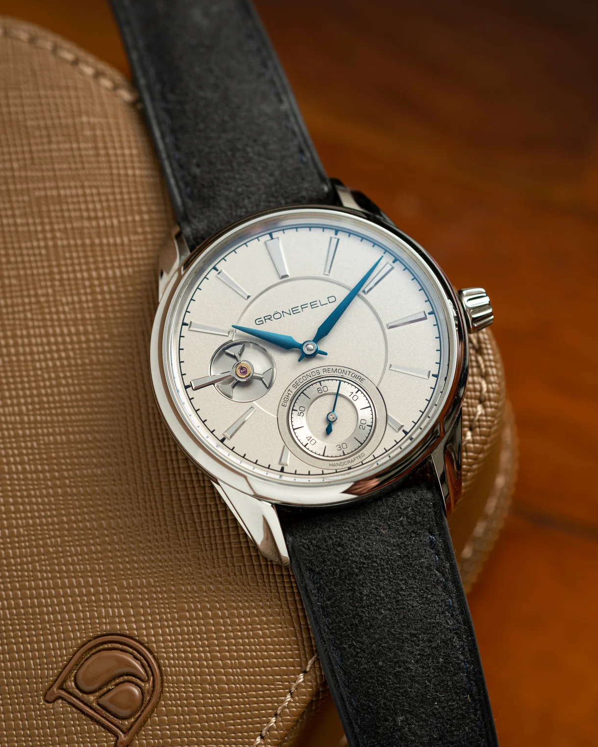 Delugs Dark Grey Alcantara Signature Strap - Image 7
